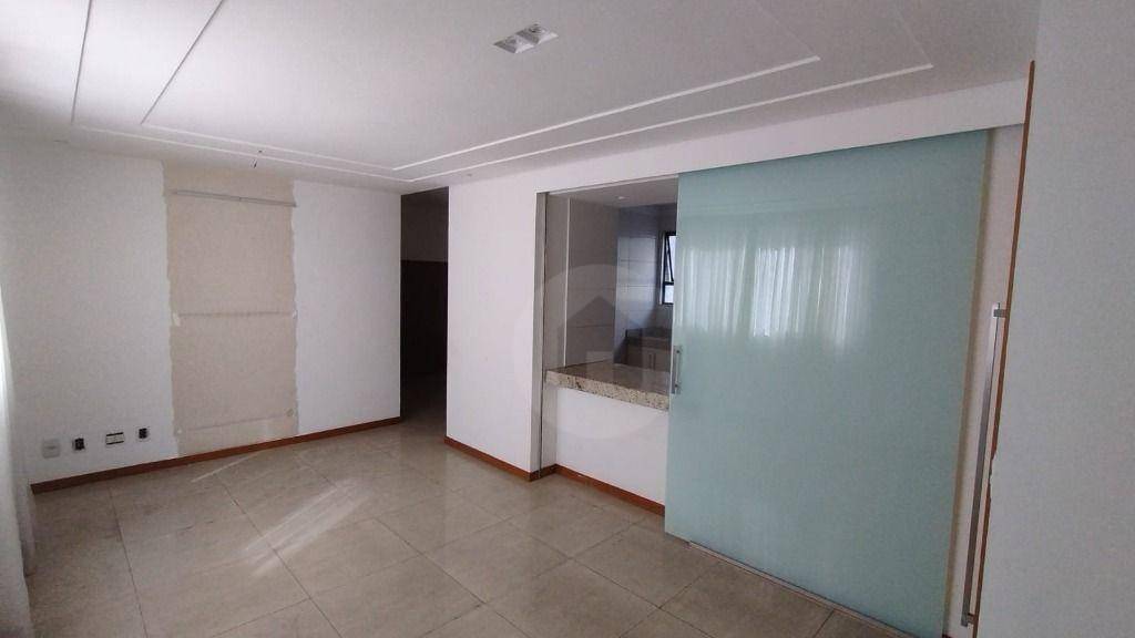 Apartamento à venda com 3 quartos, 94m² - Foto 1