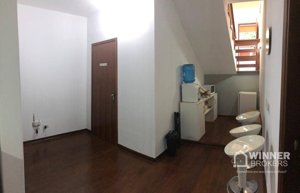 Sobrado à venda com 6 quartos, 463m² - Foto 28