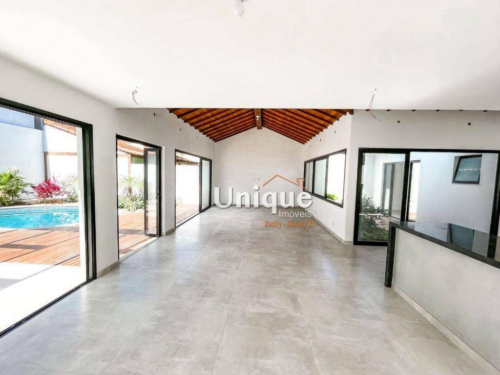 Casa à venda com 4 quartos, 299m² - Foto 9