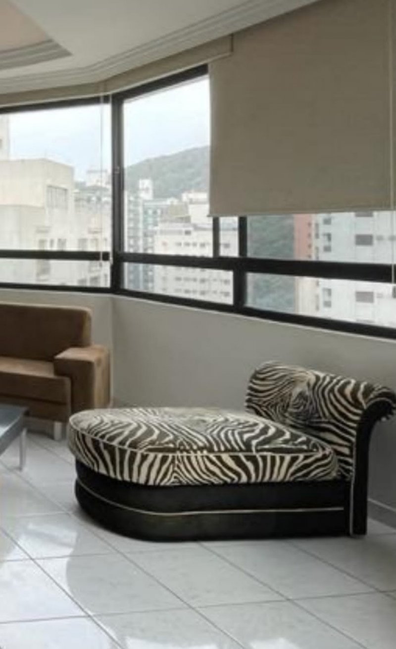 Apartamento à venda com 3 quartos, 190m² - Foto 6