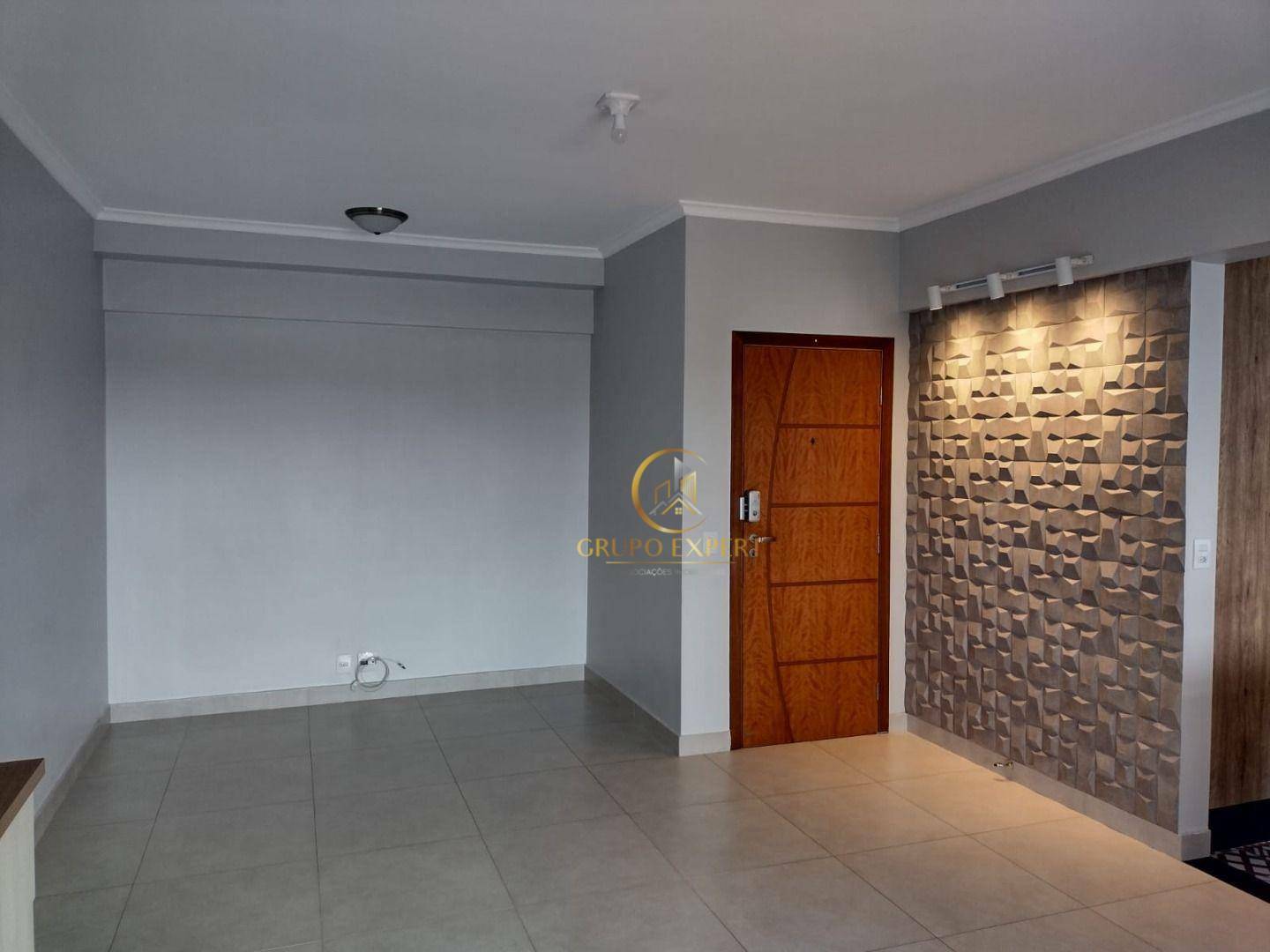 Apartamento à venda com 3 quartos, 97m² - Foto 1