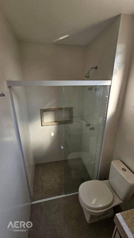 Apartamento para alugar com 3 quartos, 106m² - Foto 34