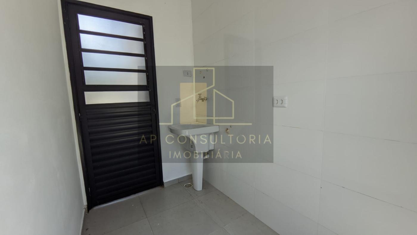 Casa para alugar com 2 quartos, 68m² - Foto 21