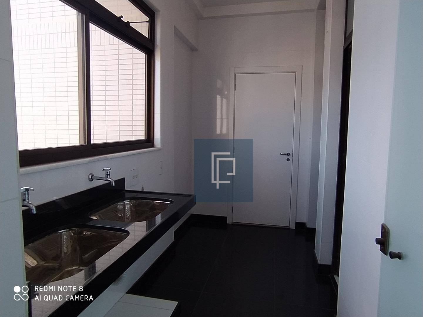 Apartamento à venda com 4 quartos, 181m² - Foto 7