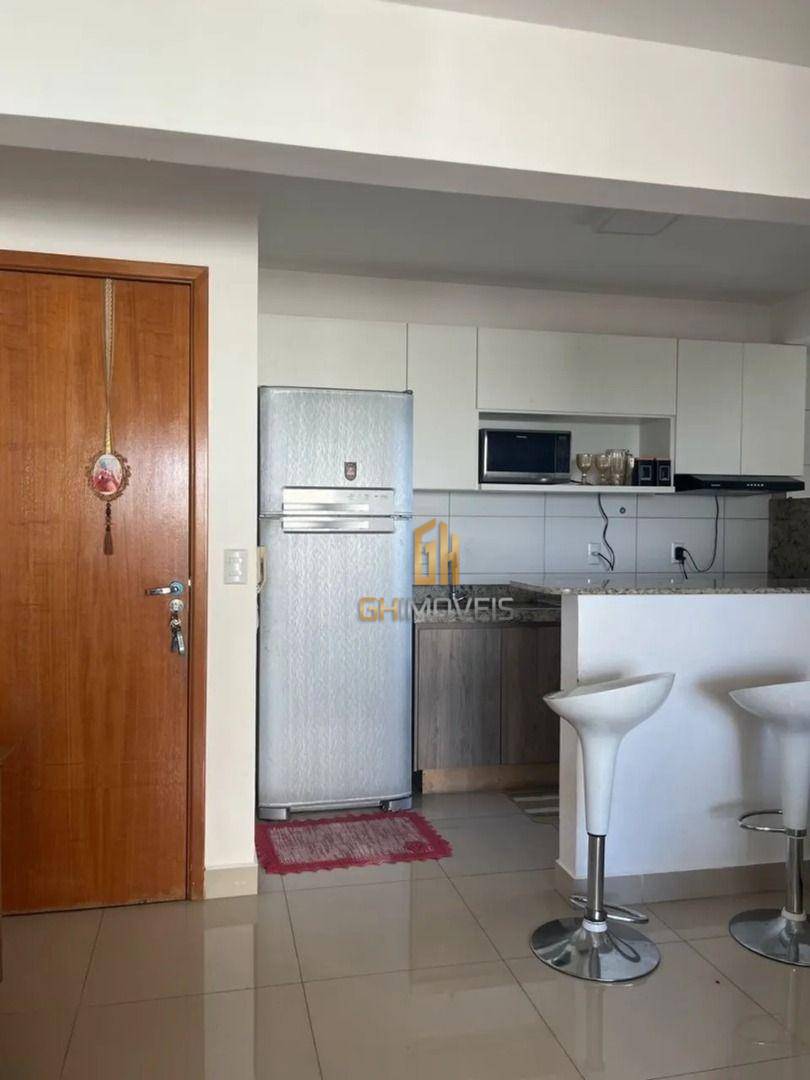 Apartamento à venda com 3 quartos, 77m² - Foto 3