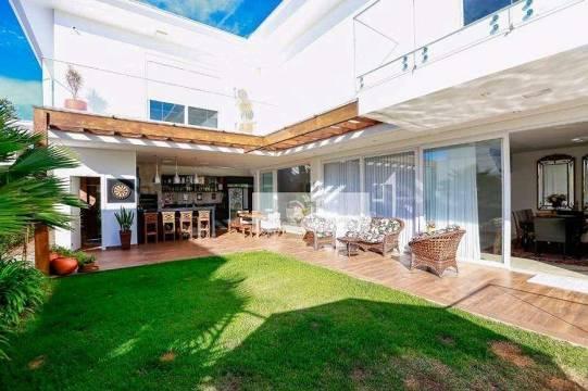 Casa de Condomínio à venda com 4 quartos, 500m² - Foto 40