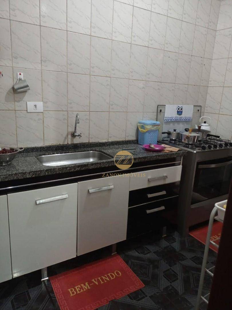 Sobrado à venda com 3 quartos, 200m² - Foto 3