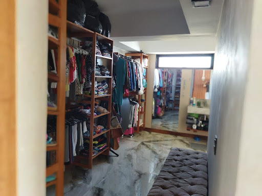 Casa à venda com 2 quartos, 300m² - Foto 5