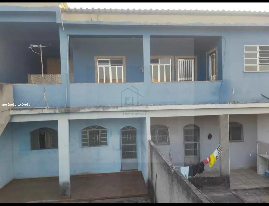 Casa à venda com 4 quartos, 300m² - Foto 1