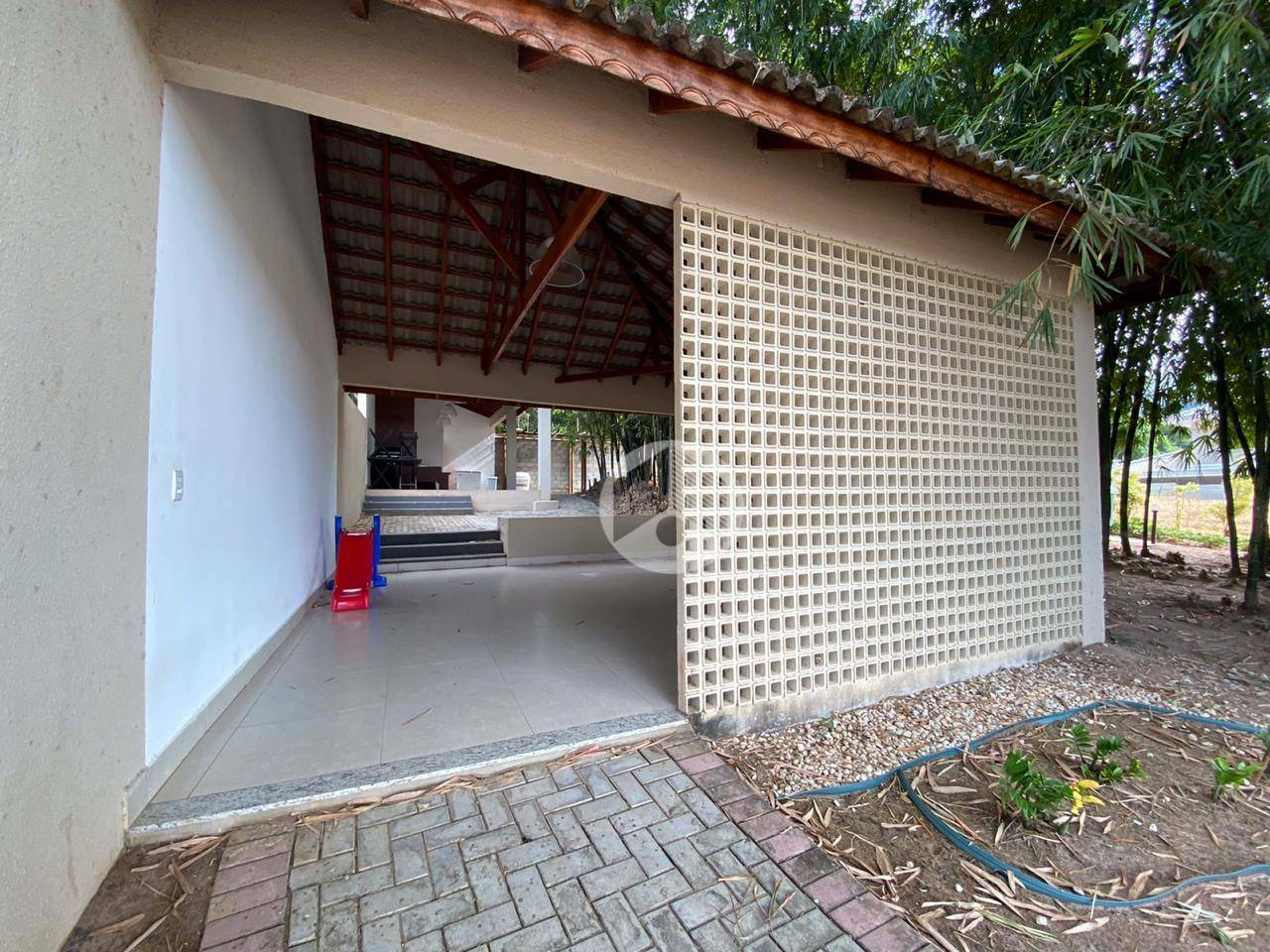 Casa de Condomínio à venda e aluguel com 3 quartos, 290m² - Foto 47