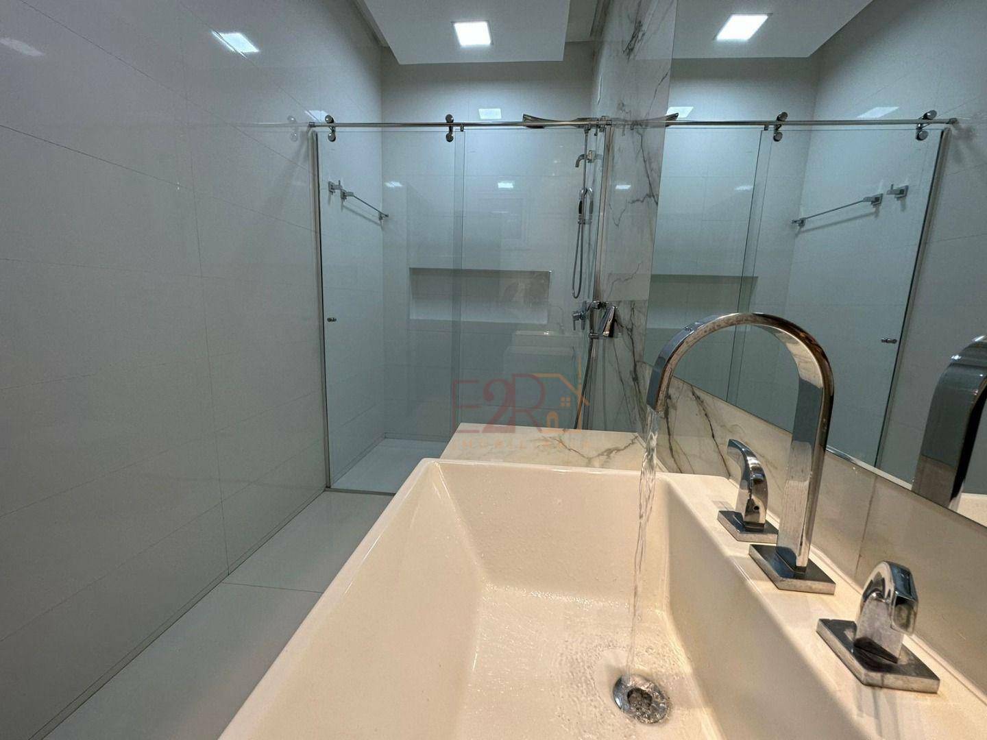 Casa de Condomínio à venda com 4 quartos, 580m² - Foto 19