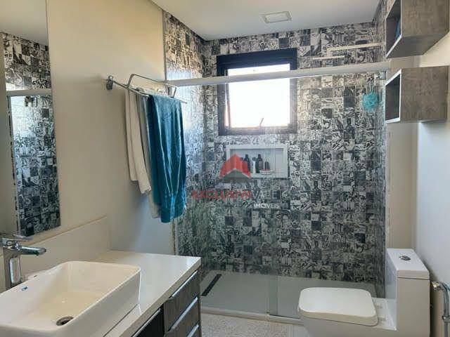 Casa de Condomínio para alugar com 6 quartos, 548m² - Foto 32
