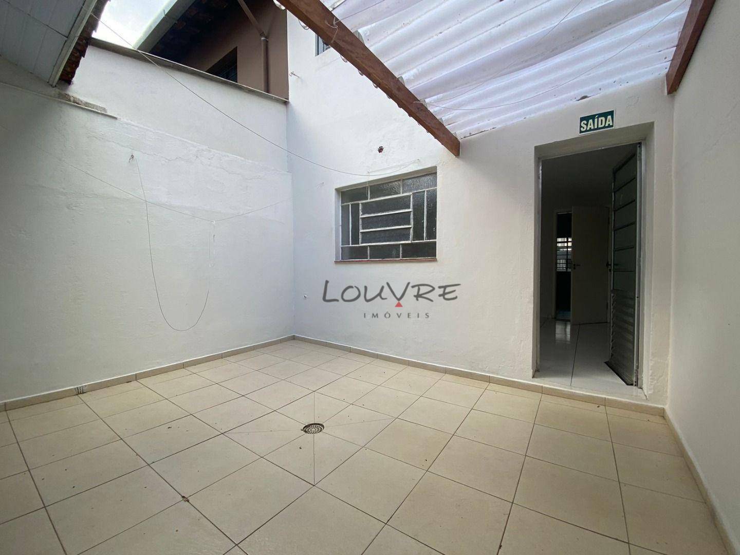 Casa para alugar com 2 quartos, 130m² - Foto 17