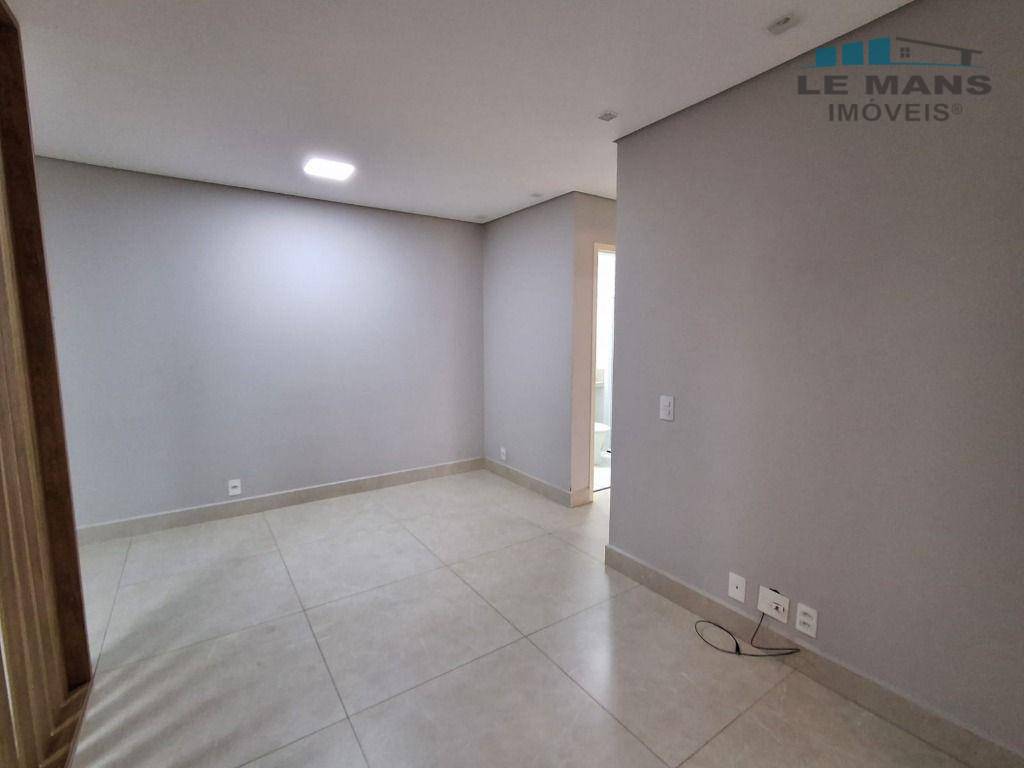 Apartamento à venda com 2 quartos, 55m² - Foto 29