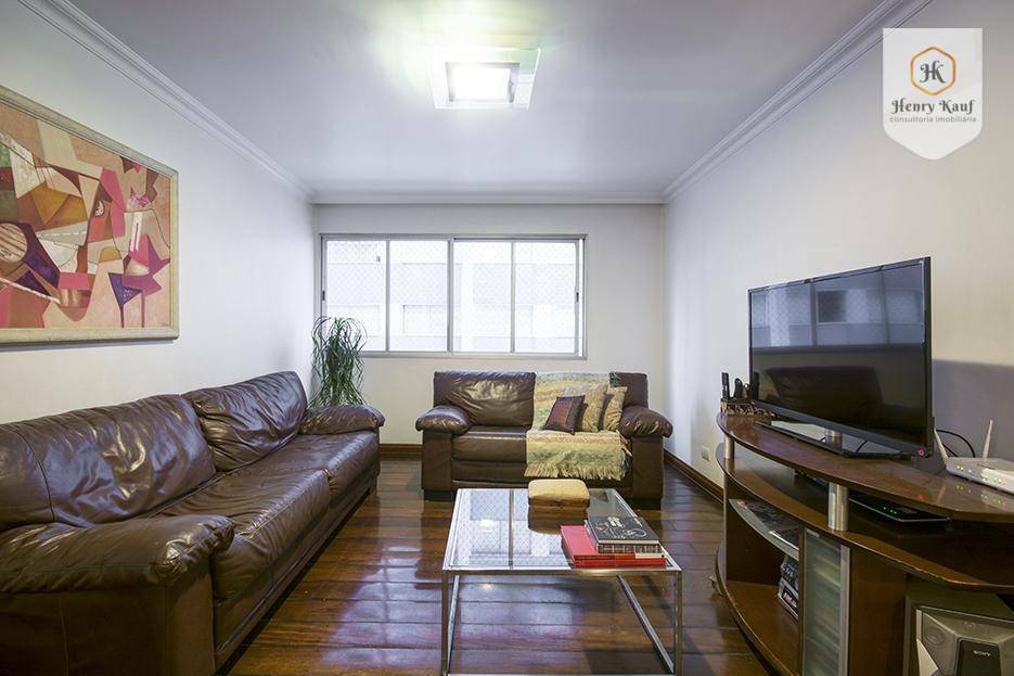 Apartamento à venda com 3 quartos, 150m² - Foto 1