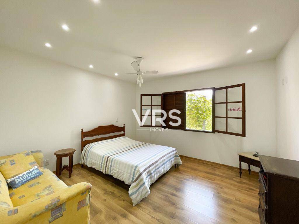 Casa de Condomínio à venda com 4 quartos, 216m² - Foto 10