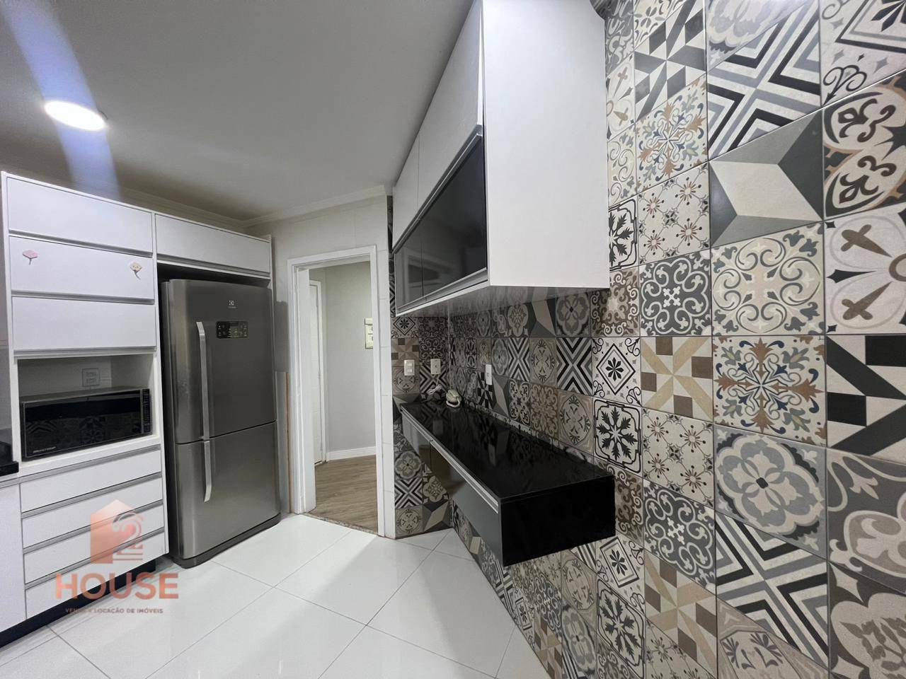 Apartamento à venda com 3 quartos, 63m² - Foto 17