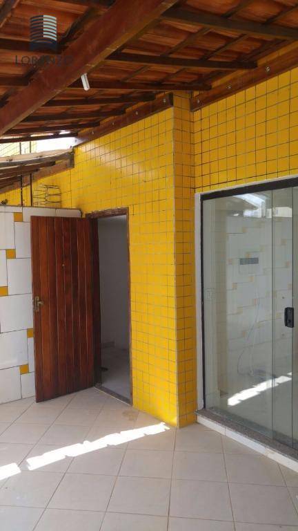 Cobertura à venda com 2 quartos, 120m² - Foto 2