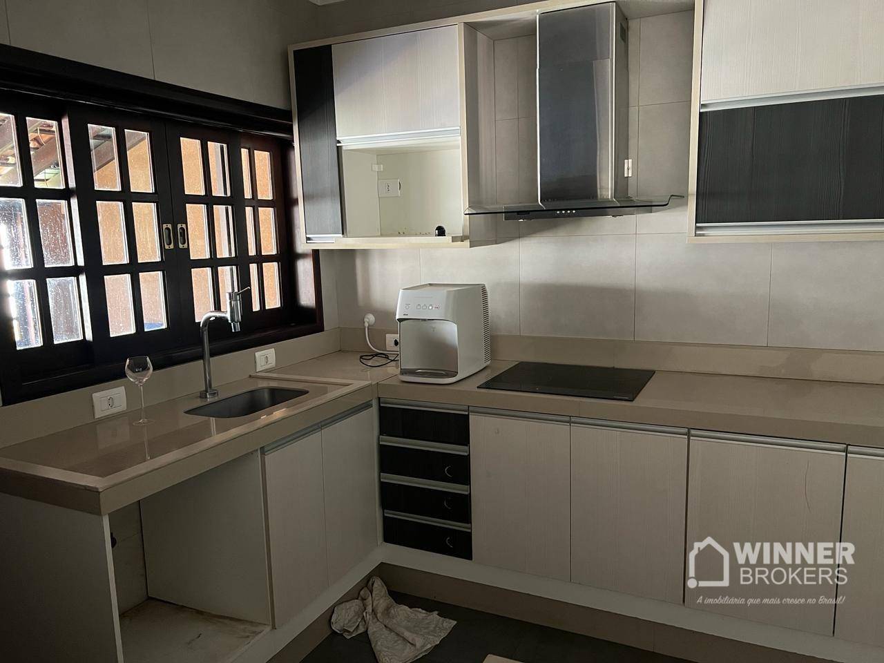 Sobrado à venda com 4 quartos, 200m² - Foto 10