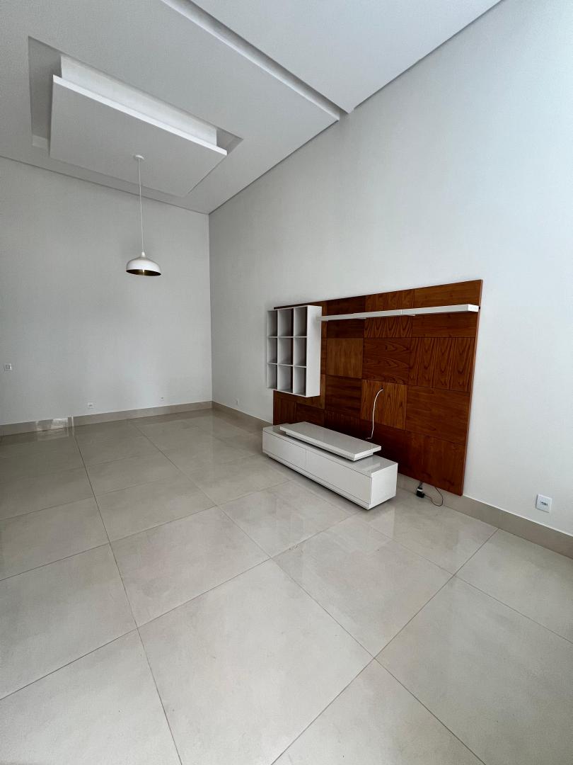 Casa de Condomínio para alugar com 3 quartos, 224m² - Foto 11