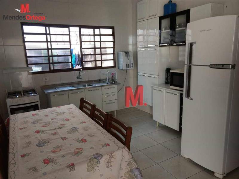 Casa à venda com 3 quartos, 174m² - Foto 3