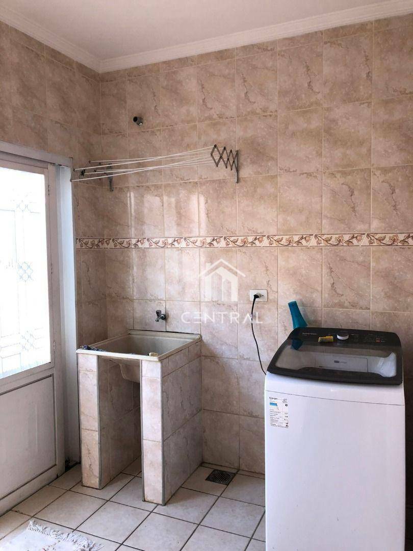 Sobrado à venda com 4 quartos, 244m² - Foto 7