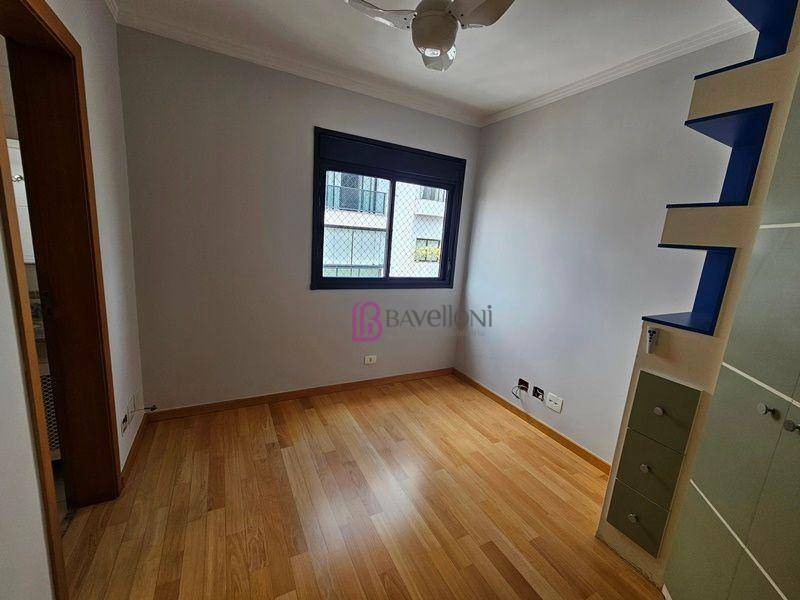 Apartamento para alugar com 3 quartos, 130m² - Foto 14