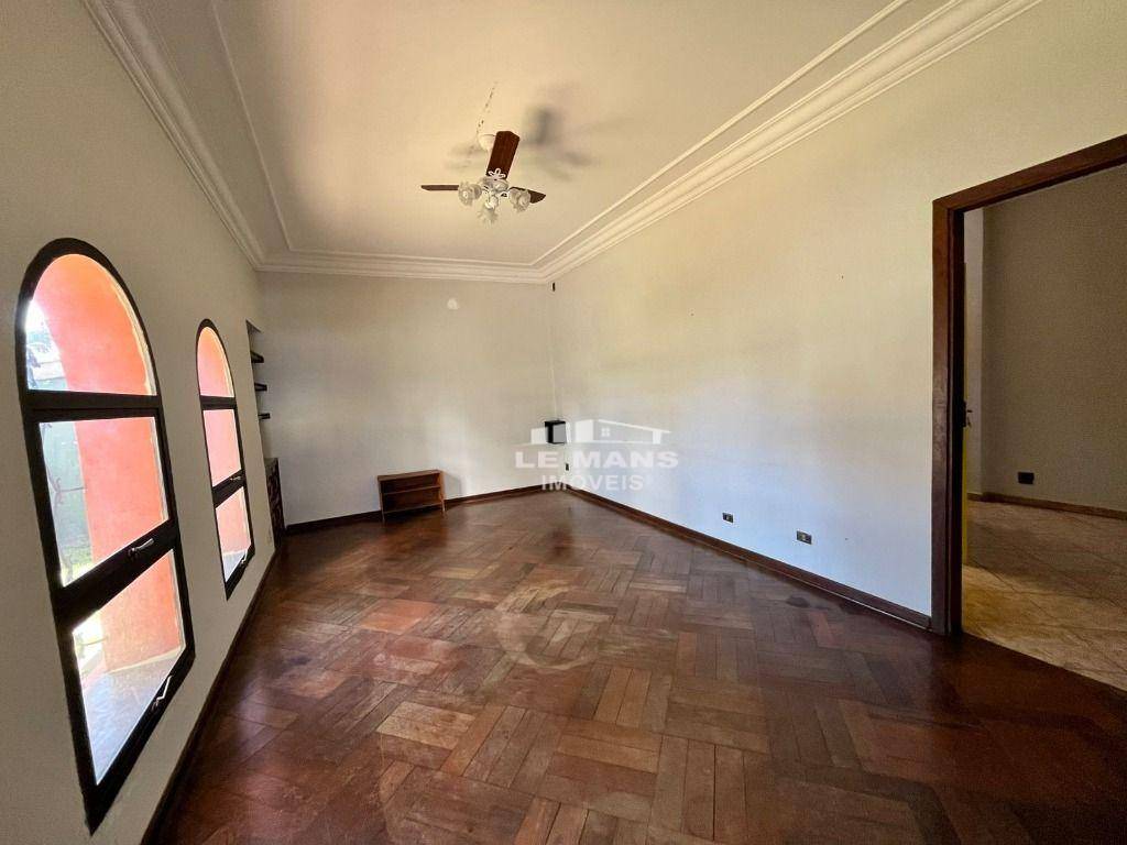 Casa, 4 quartos, 284 m² - Foto 1
