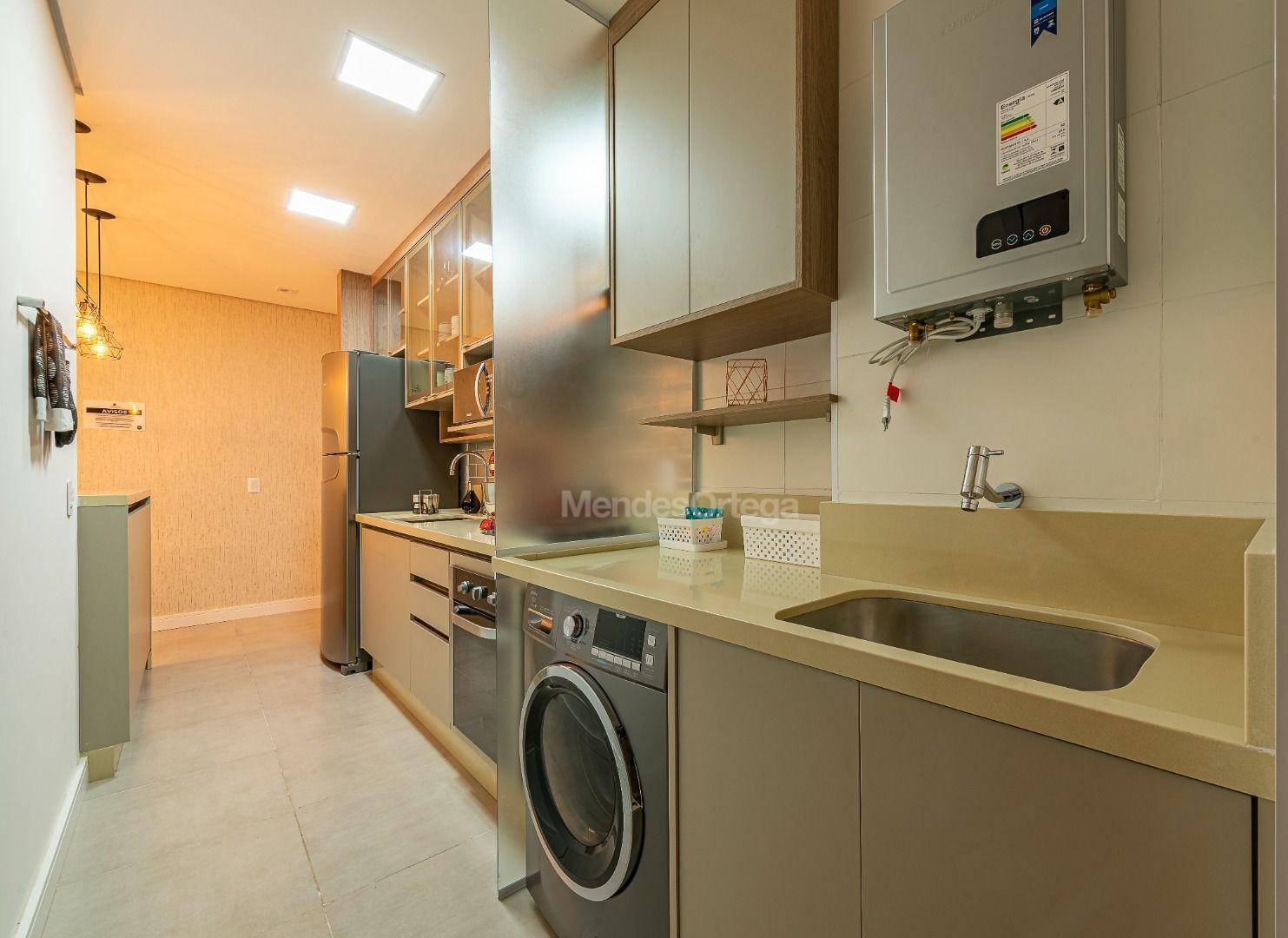 Apartamento à venda com 2 quartos, 63m² - Foto 9