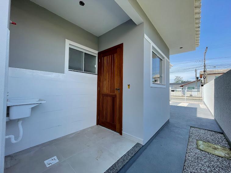 Casa à venda com 2 quartos, 65m² - Foto 9