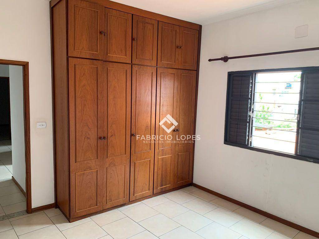 Casa para alugar com 3 quartos, 168m² - Foto 6