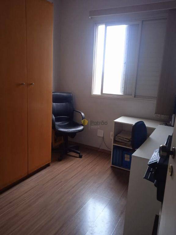 Apartamento à venda com 3 quartos, 97m² - Foto 29