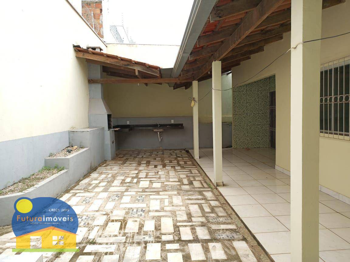 Casa à venda com 3 quartos, 216m² - Foto 9