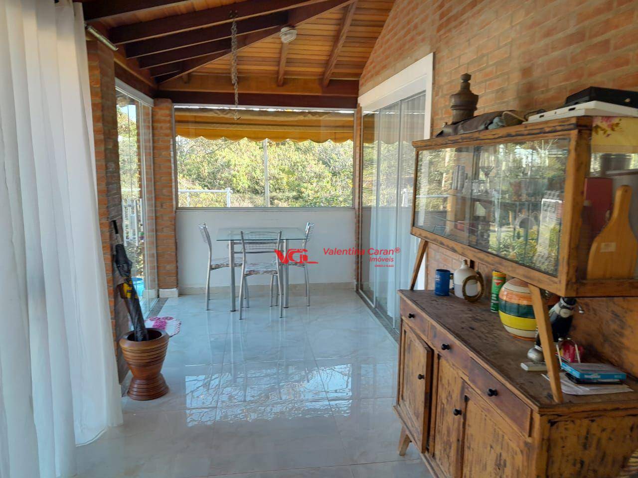 Chácara à venda com 3 quartos, 192m² - Foto 9