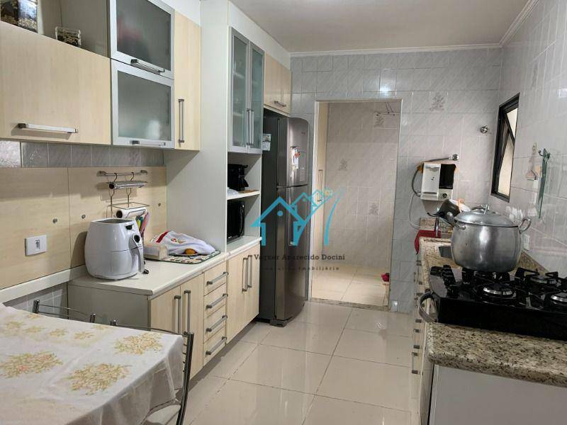 Apartamento à venda com 2 quartos, 69m² - Foto 5