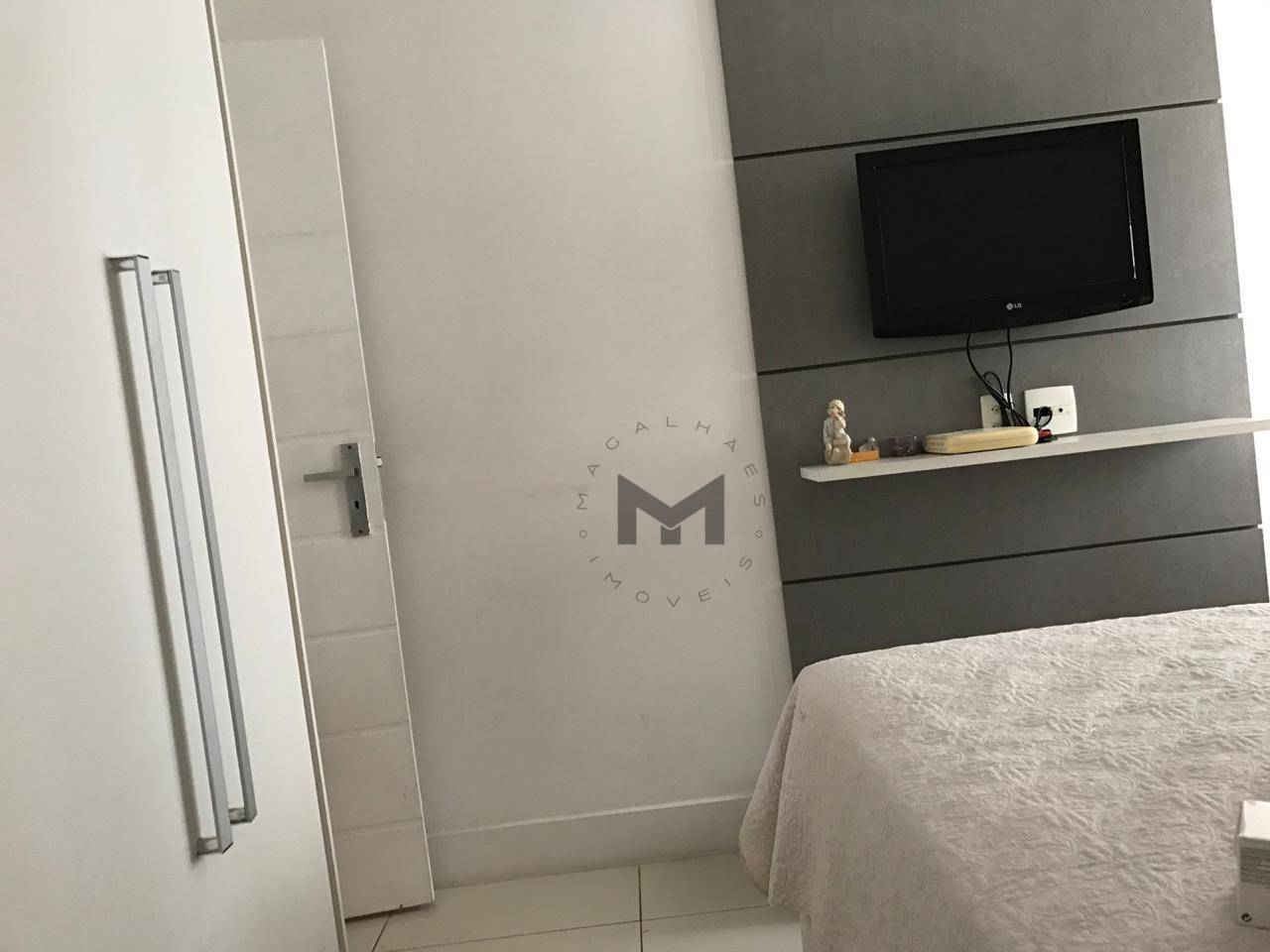 Apartamento à venda com 4 quartos, 233m² - Foto 19