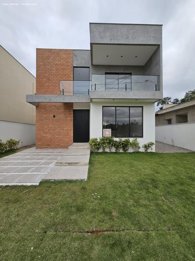 Casa à venda com 4 quartos, 395m² - Foto 1