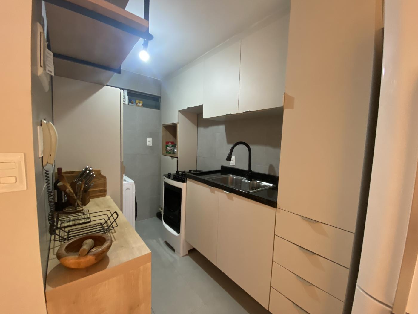 Apartamento à venda com 2 quartos, 45m² - Foto 11