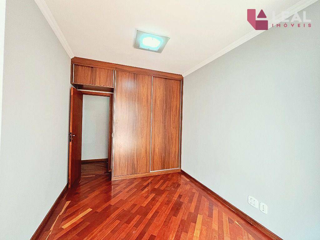 Apartamento à venda com 3 quartos, 223m² - Foto 23