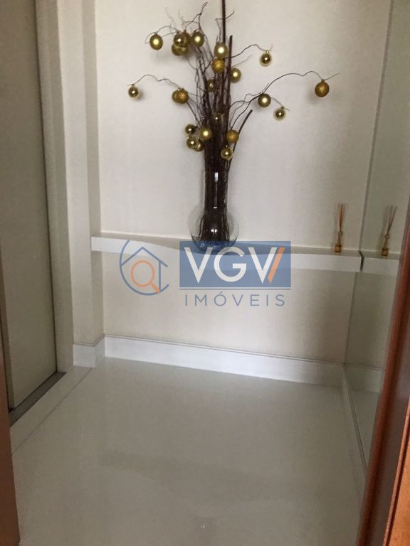 Apartamento à venda com 4 quartos, 213m² - Foto 15