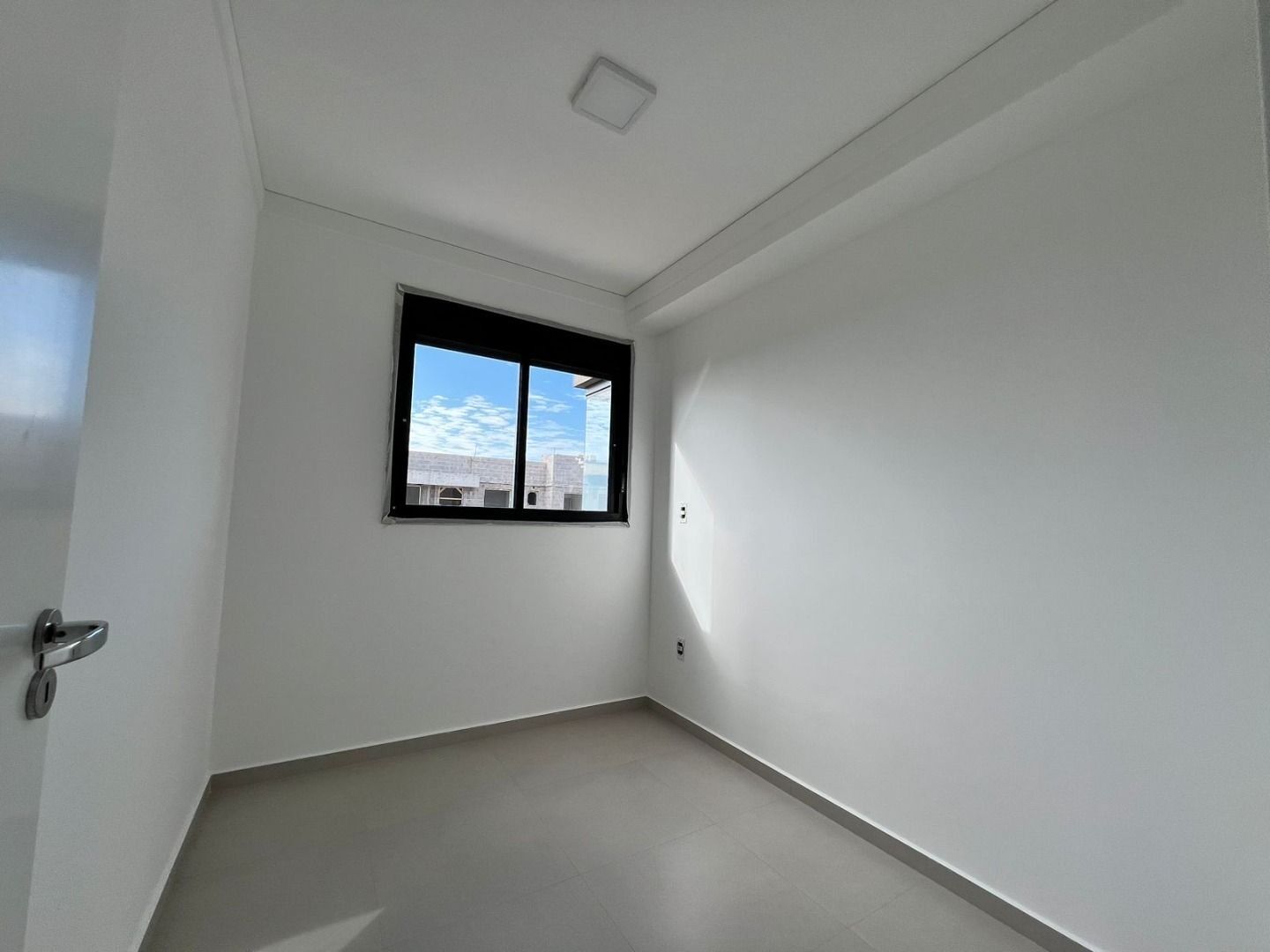 Apartamento para alugar com 3 quartos, 69m² - Foto 2