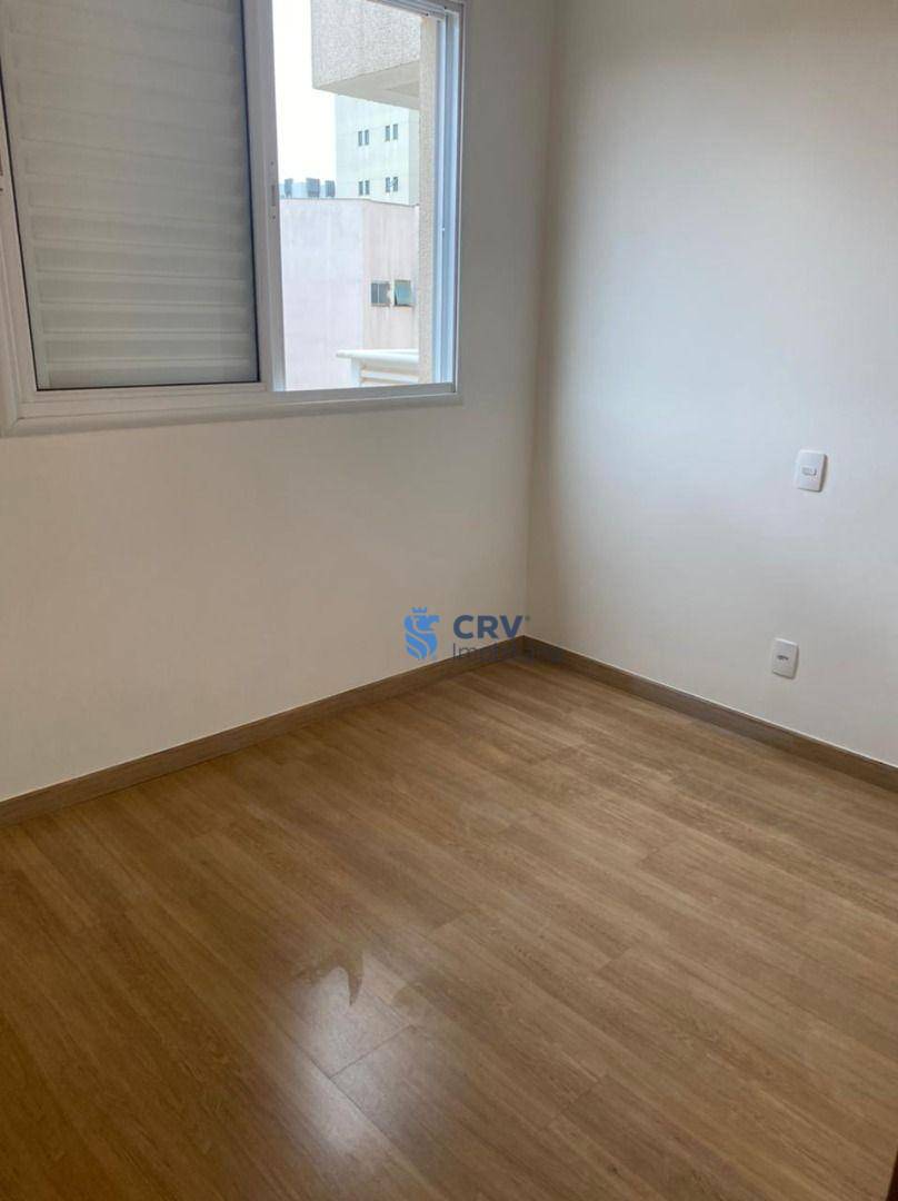 Apartamento à venda com 2 quartos, 66m² - Foto 10