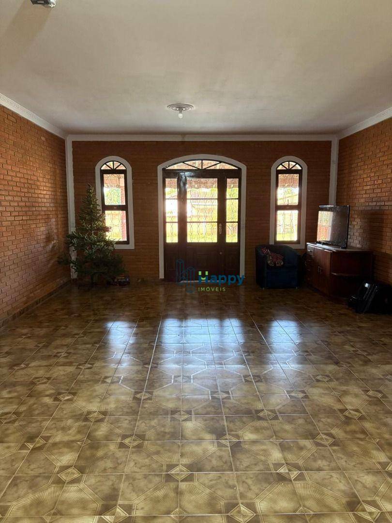 Casa para alugar com 3 quartos, 560m² - Foto 8