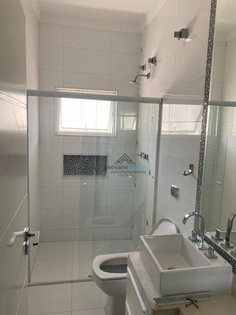 Casa de Condomínio à venda e aluguel com 4 quartos, 498m² - Foto 18