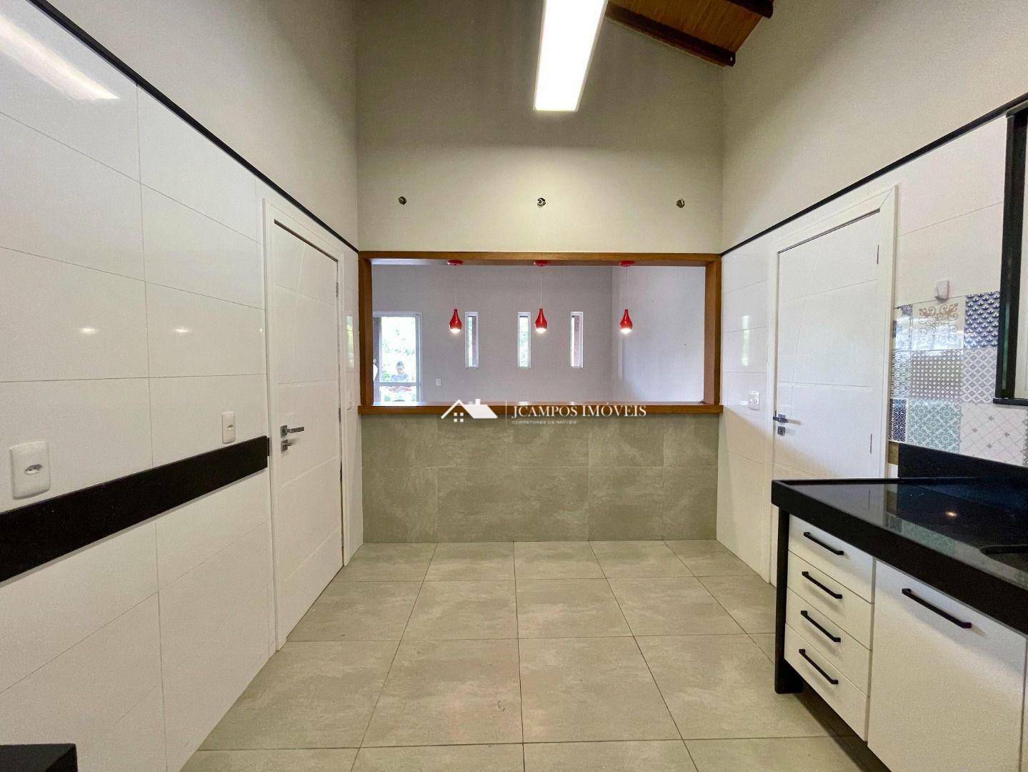 Casa à venda com 4 quartos, 300m² - Foto 20