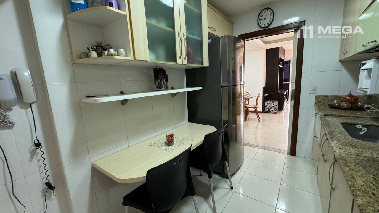 Apartamento à venda com 3 quartos, 156m² - Foto 23