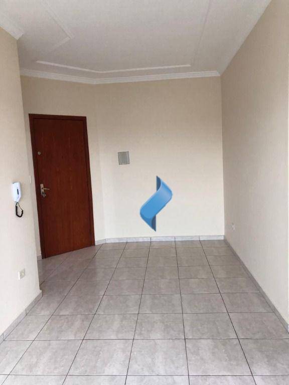 Apartamento à venda com 2 quartos, 70m² - Foto 2