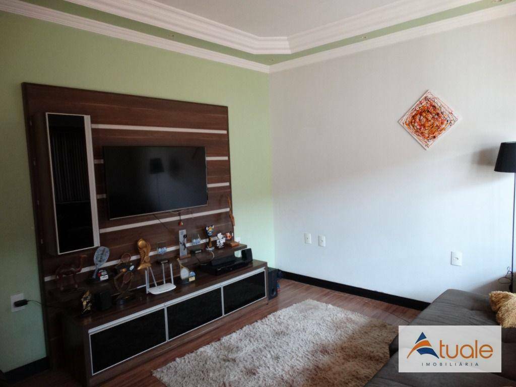 Casa à venda com 3 quartos, 200m² - Foto 4