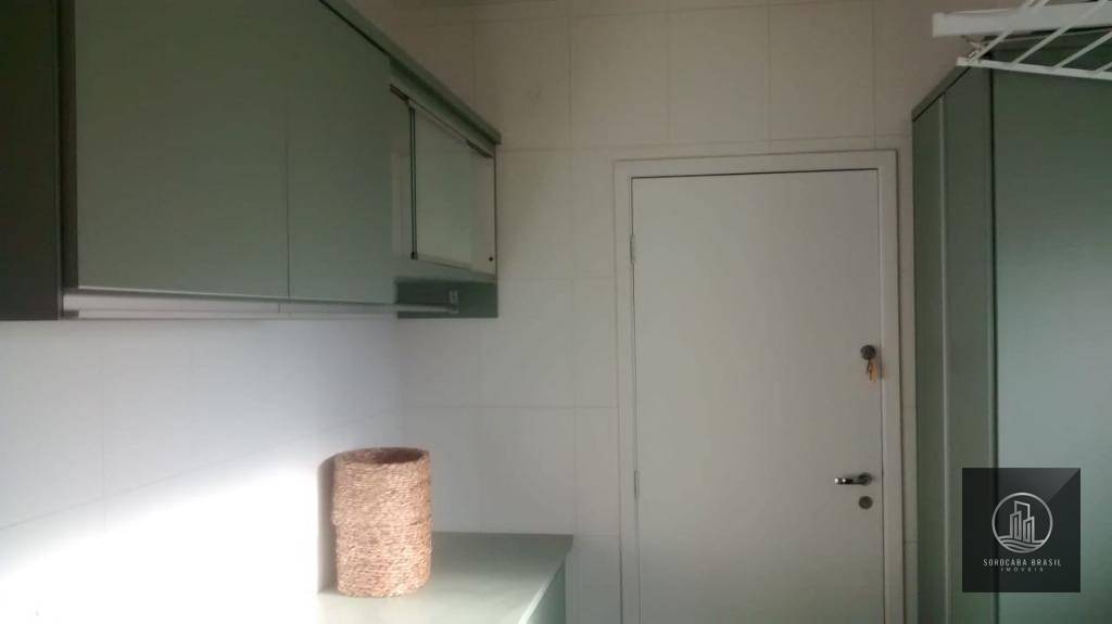 Apartamento para alugar com 3 quartos, 196m² - Foto 2