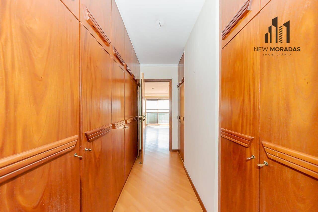 Apartamento à venda com 4 quartos, 239m² - Foto 12